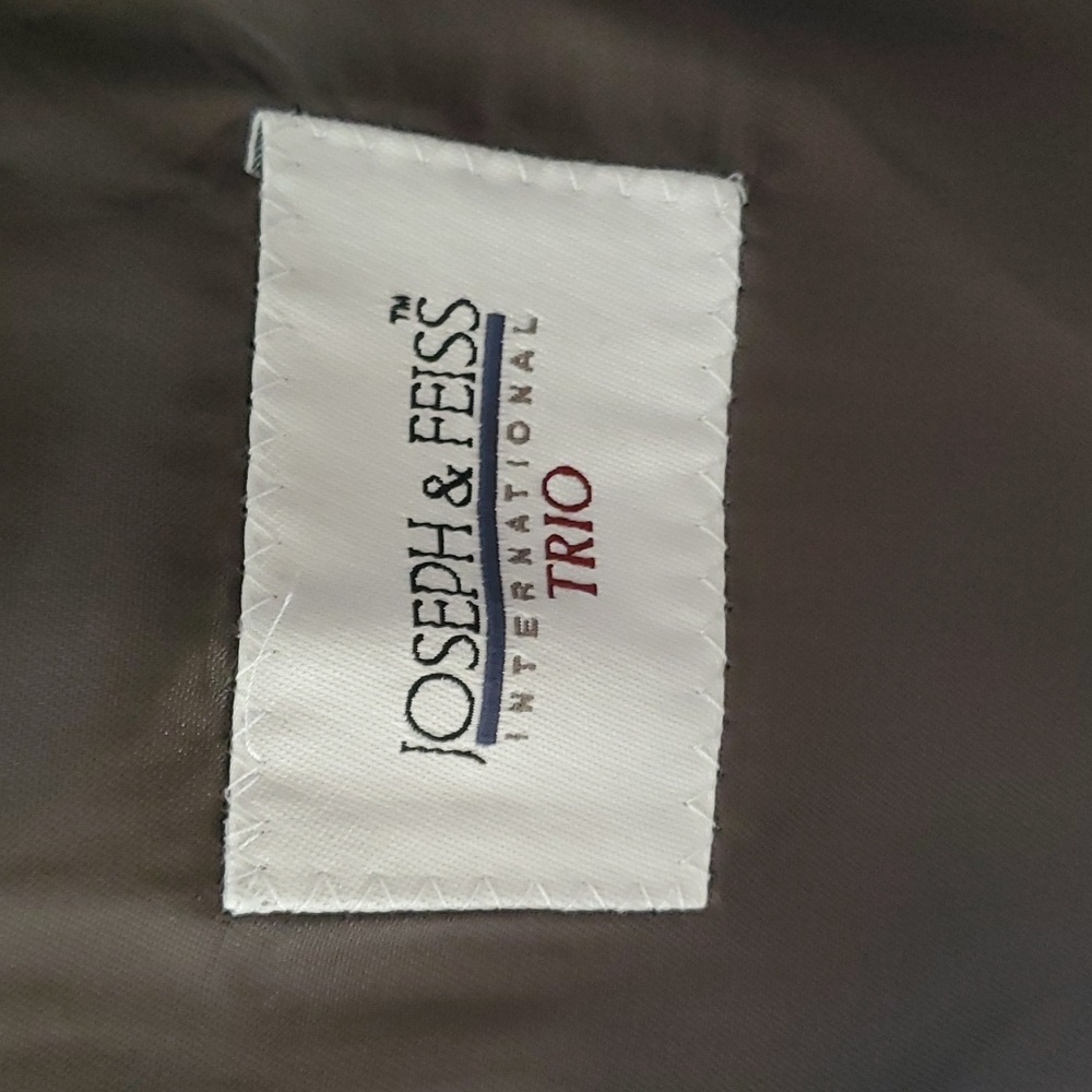Men's Suit Jacket - Picture 2 of 6